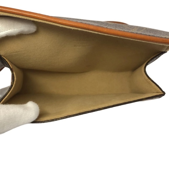 LOUIS VUITTON Florentine Belt Bag - Picture 7 of 15